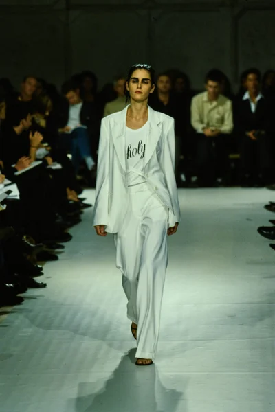 Look 4